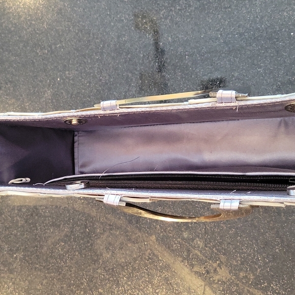 Purse - Picture 3 of 3